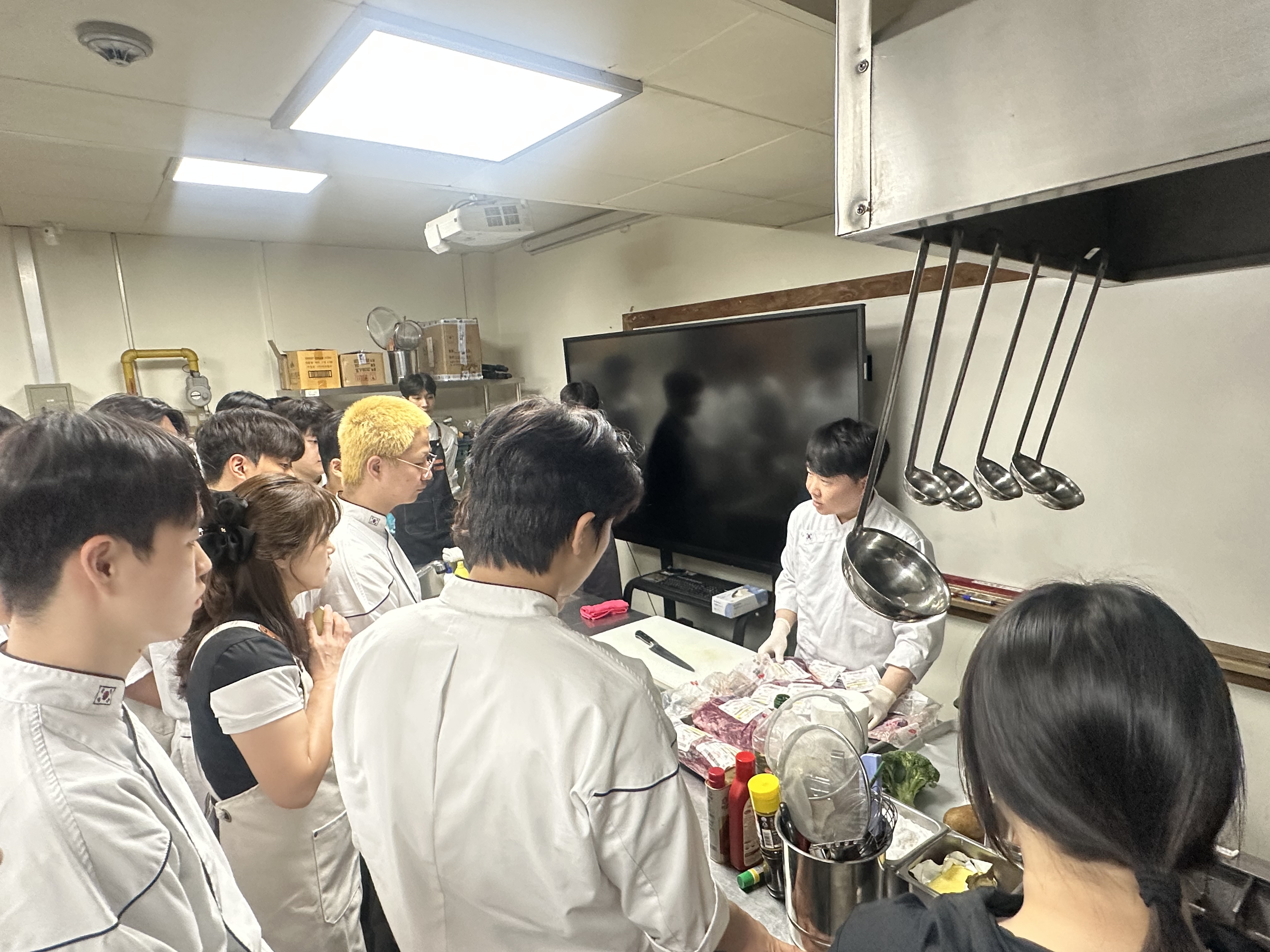 게시물의 6번째 이미지 - 하단 참조